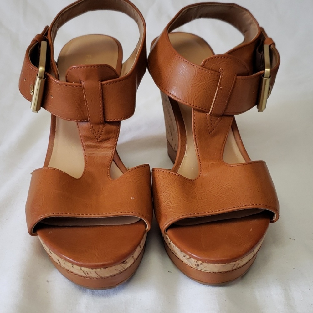 Franco Sarto wedges